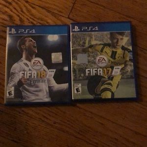 FIFA 18 and 17 PlayStation 4 disc